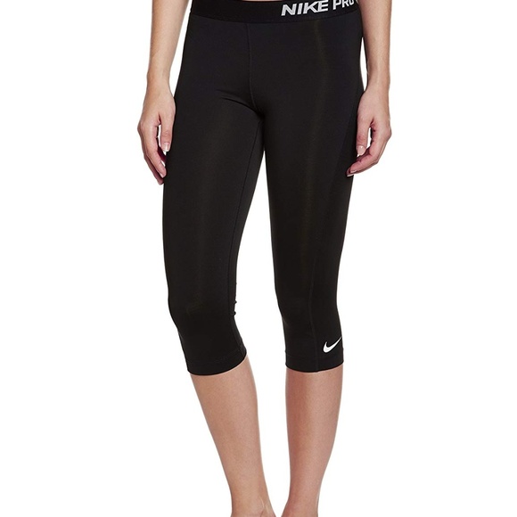 Nike Pants - Nike Pro Training Capris